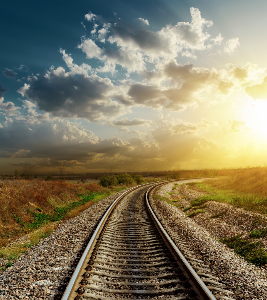 train tracks shutterstock_150992150