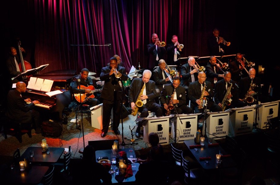 Count Basie CBO-caption-band-live-horizontal