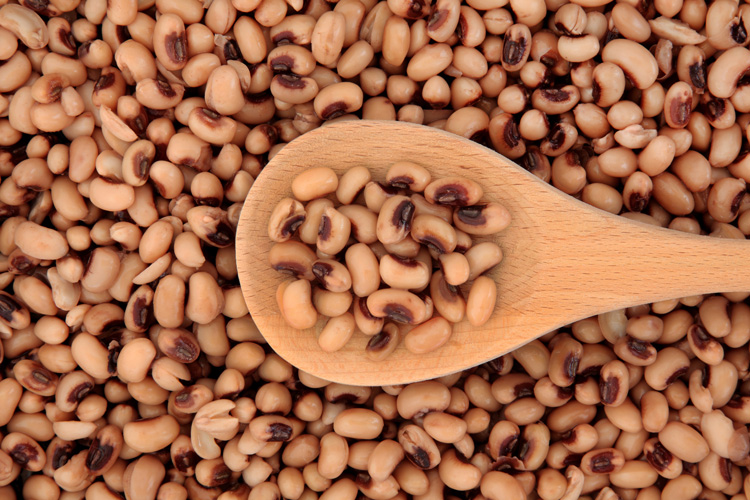 black-peas-shutterstock_100553635