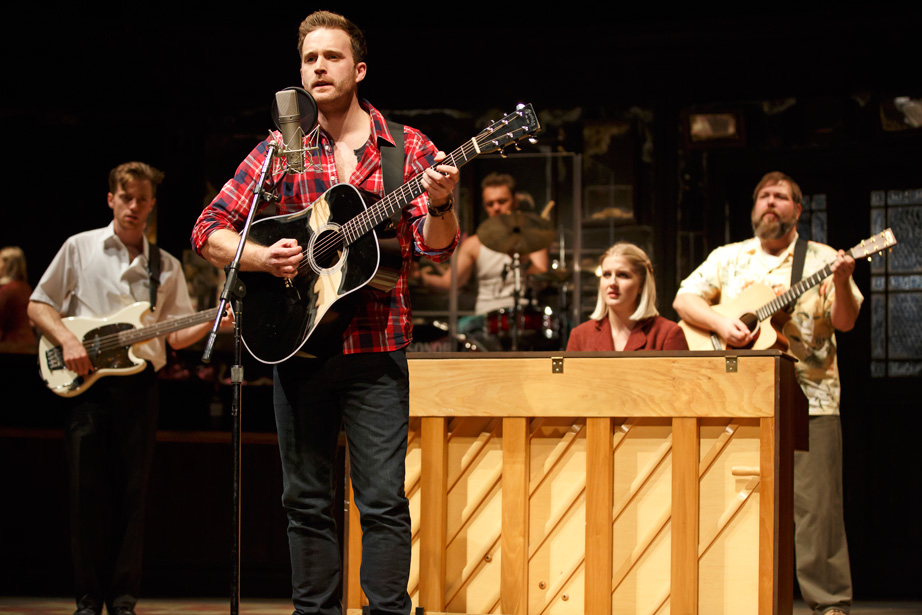 OnceTour0009.-by-Joan-Marcus-