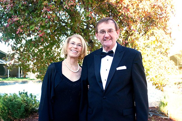 Carolyn and Bob Dickson, 2015 Oklahoma Golf Hall of Fame.