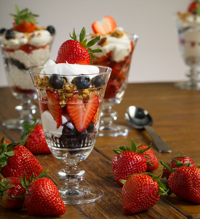 Life-and-Style-Berry--040616-6890
