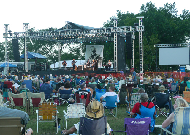 Photo courtesy Woody Guthrie Folk Festival.