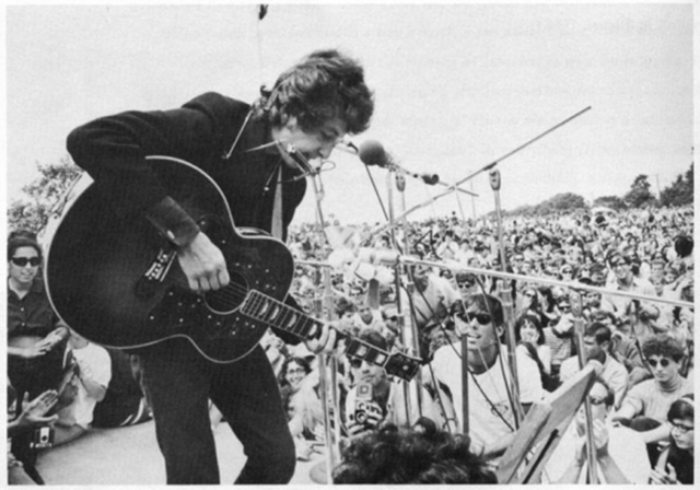 1965-07-24-bob-dylan-1resized