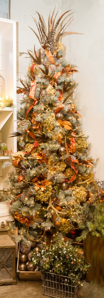 fyi-ted-debbies-christmas-110816-1712-web