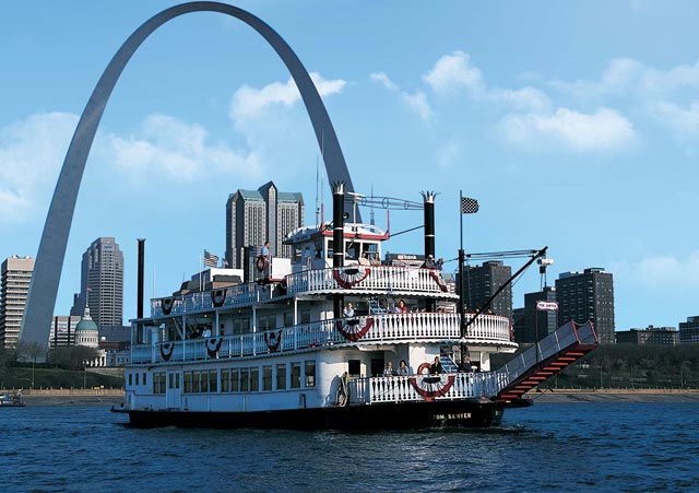 St. Louis skyline and riverboat