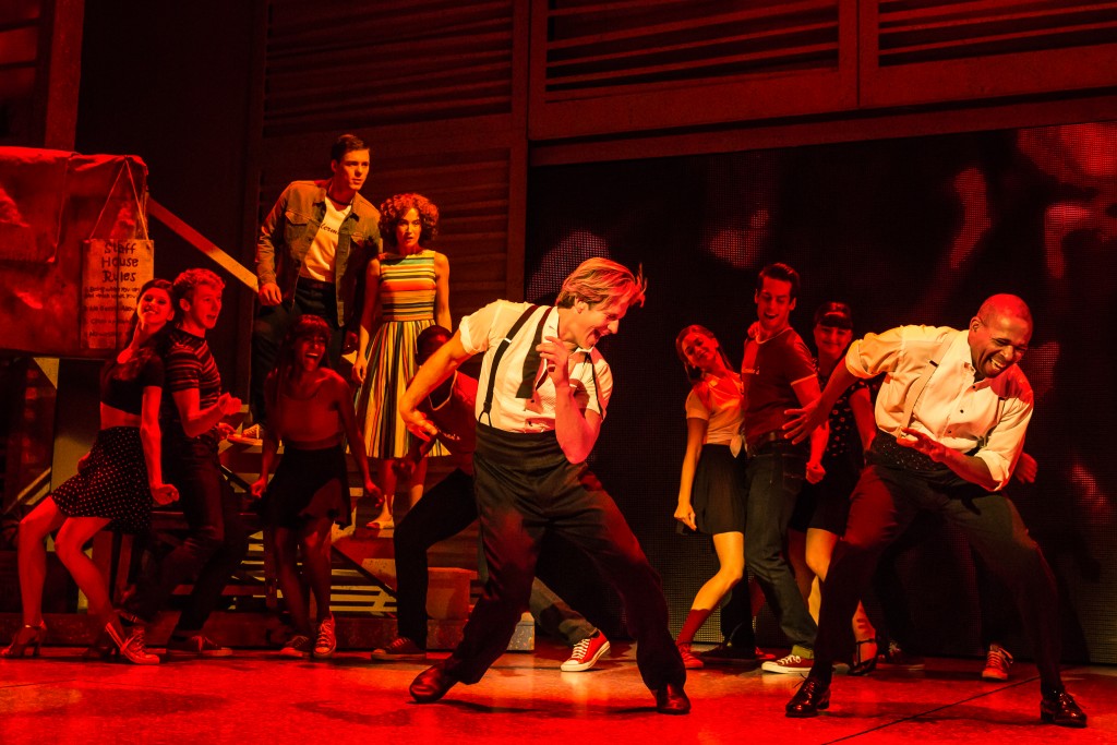 (fgnd)_christopher_tierney_(johnny)_and_jerome_harmann_hardeman_(tito_suarez)_(bg)_bronwyn_reed_(baby)_and_co_nor_amtour_of_dirty_dancing