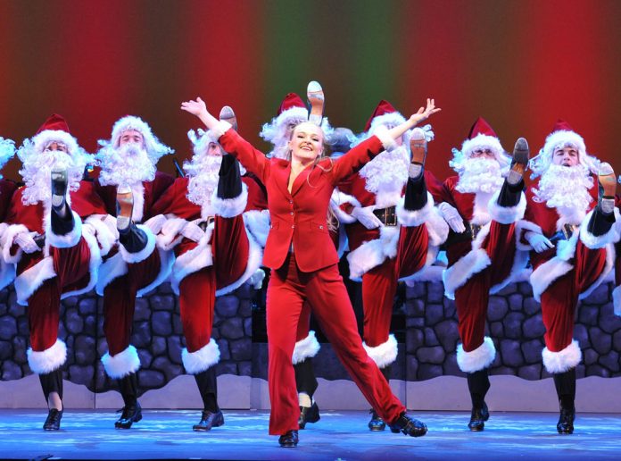 Kick-Line-with-lead-Christmas15-158